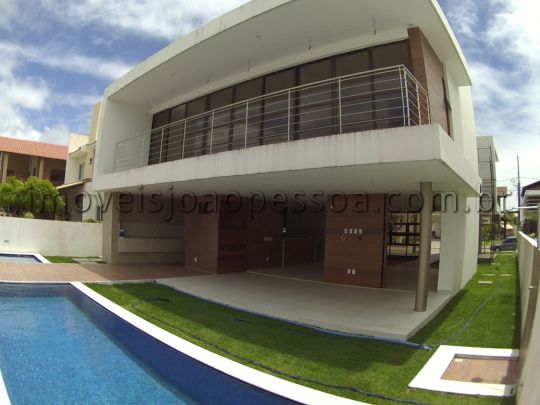 Mansão em Condomínio Fechado